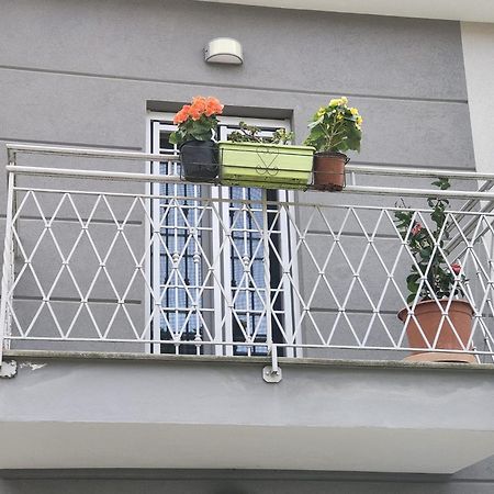 Grigio Perla Panigale, Villetta Con Giardino E Parcheggio Privato Fino A Tre Posti Auto - Un Oasi Di Tranqullita Болонья Экстерьер фото