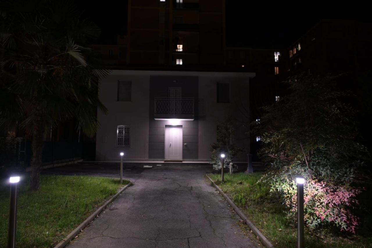 Grigio Perla Panigale, Villetta Con Giardino E Parcheggio Privato Fino A Tre Posti Auto - Un Oasi Di Tranqullita Болонья Экстерьер фото